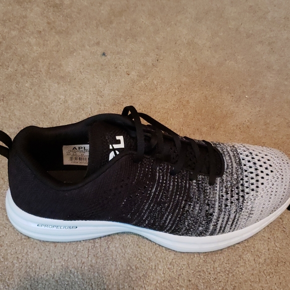 trainer discount lululemon